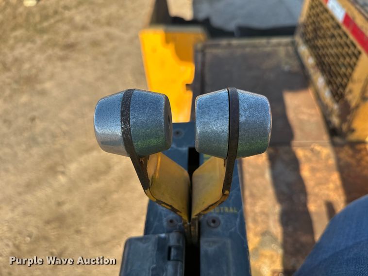 image for item DW4365 2001 Blaw Knox PF-4410 paver