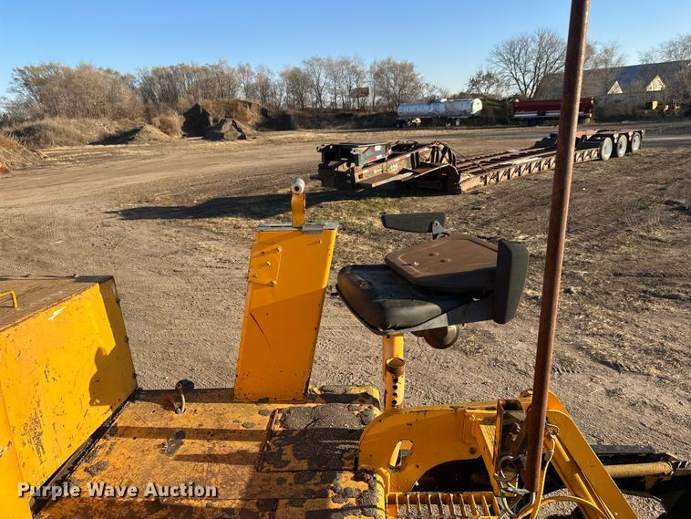 image for item DW4365 2001 Blaw Knox PF-4410 paver