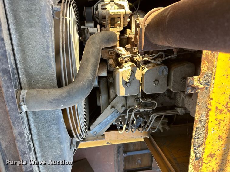 image for item DW4365 2001 Blaw Knox PF-4410 paver