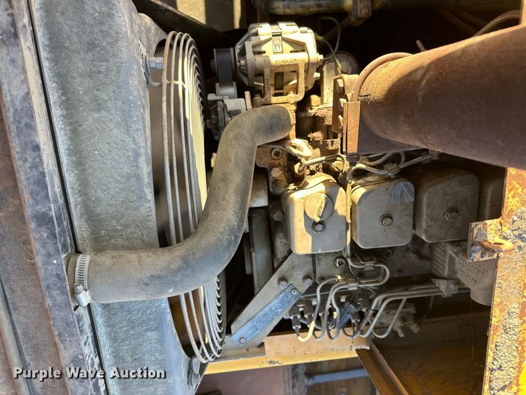 image for item DW4365 2001 Blaw Knox PF-4410 paver