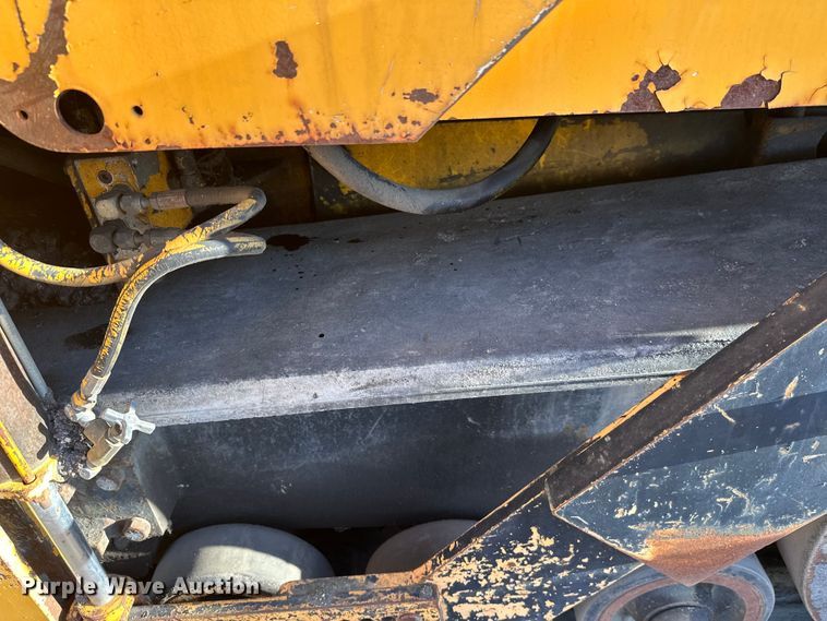 image for item DW4365 2001 Blaw Knox PF-4410 paver