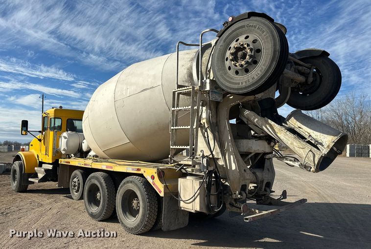 image for item DW4368 2004 Kenworth W900 ready mix truck