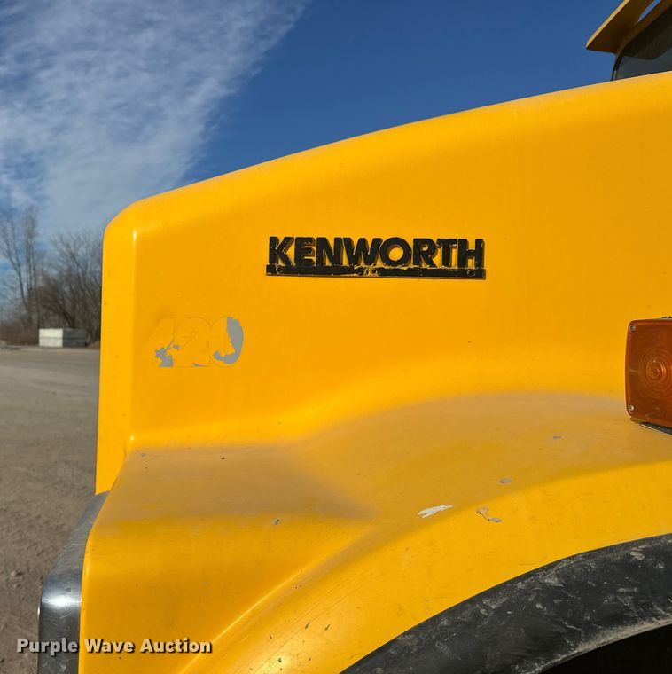 image for item DW4368 2004 Kenworth W900 ready mix truck