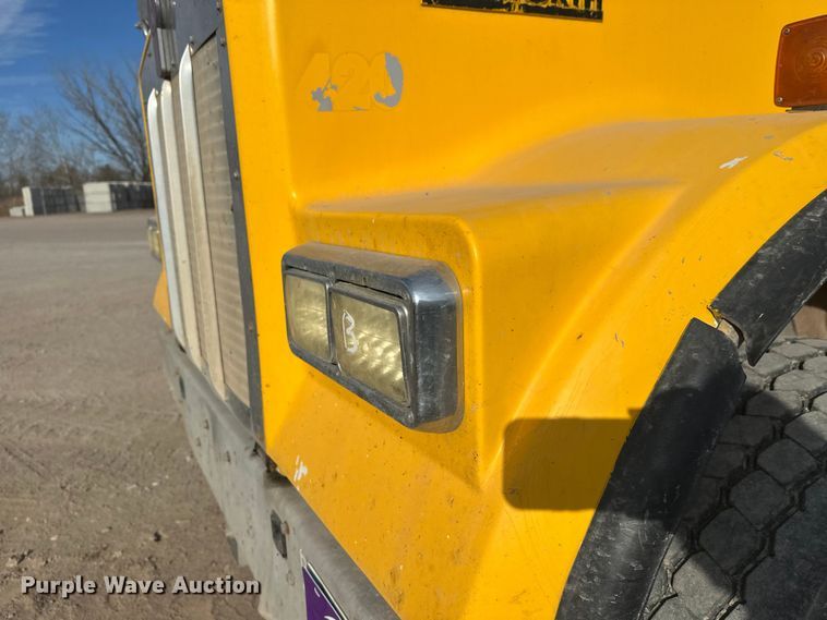 image for item DW4368 2004 Kenworth W900 ready mix truck