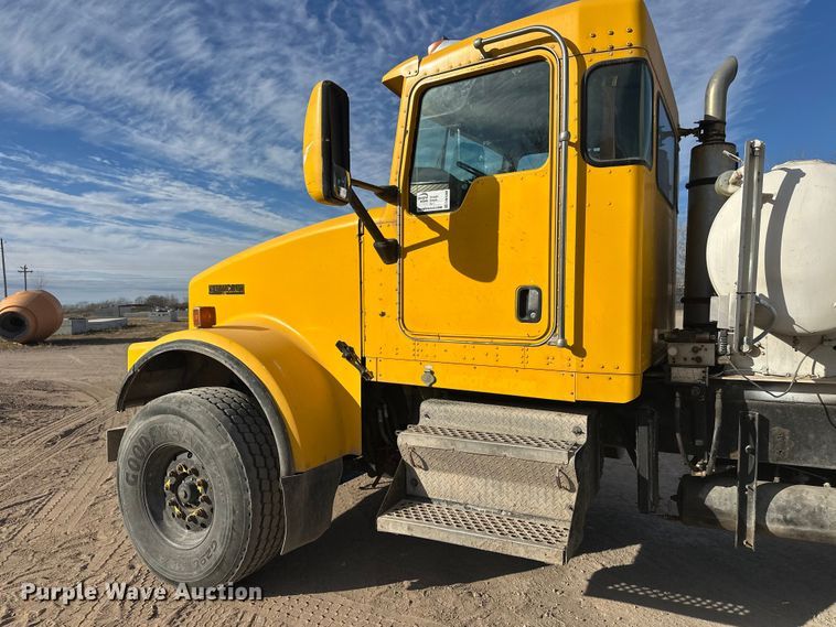 image for item DW4368 2004 Kenworth W900 ready mix truck