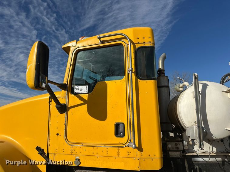 image for item DW4368 2004 Kenworth W900 ready mix truck