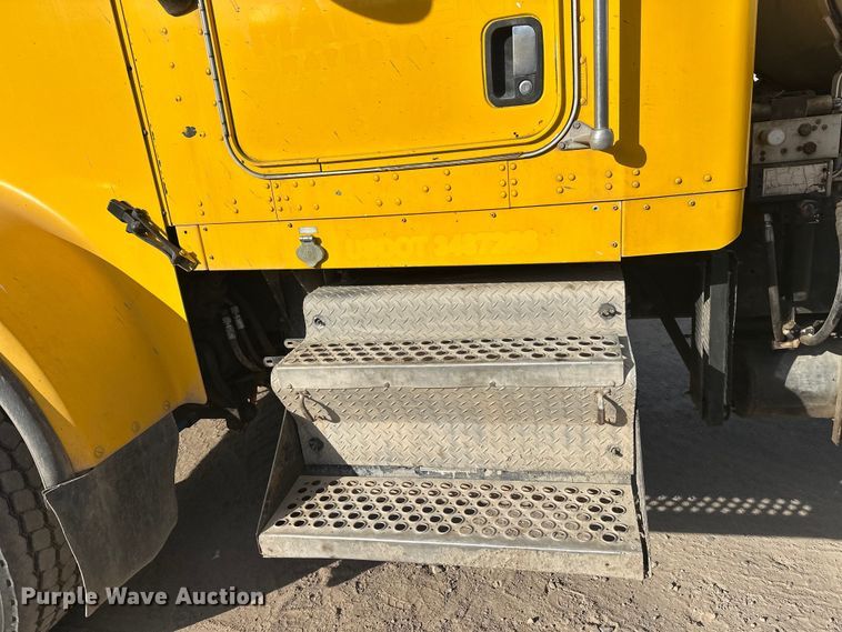 image for item DW4368 2004 Kenworth W900 ready mix truck