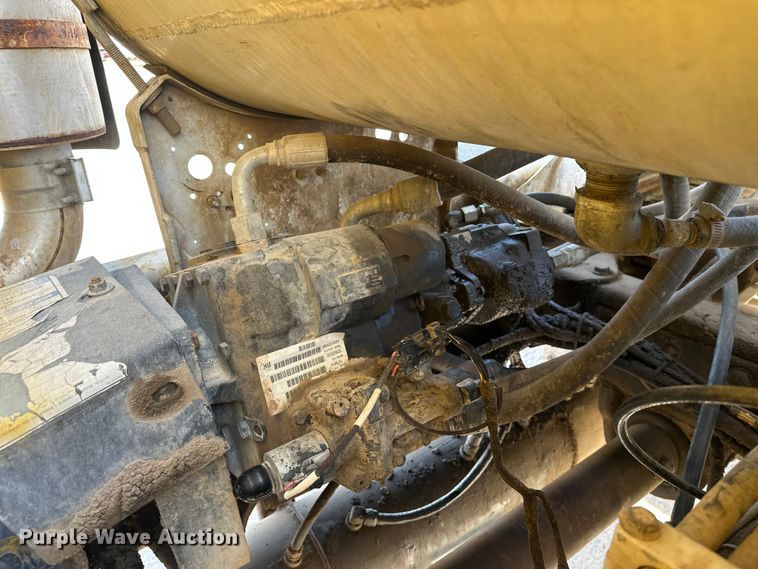 image for item DW4368 2004 Kenworth W900 ready mix truck