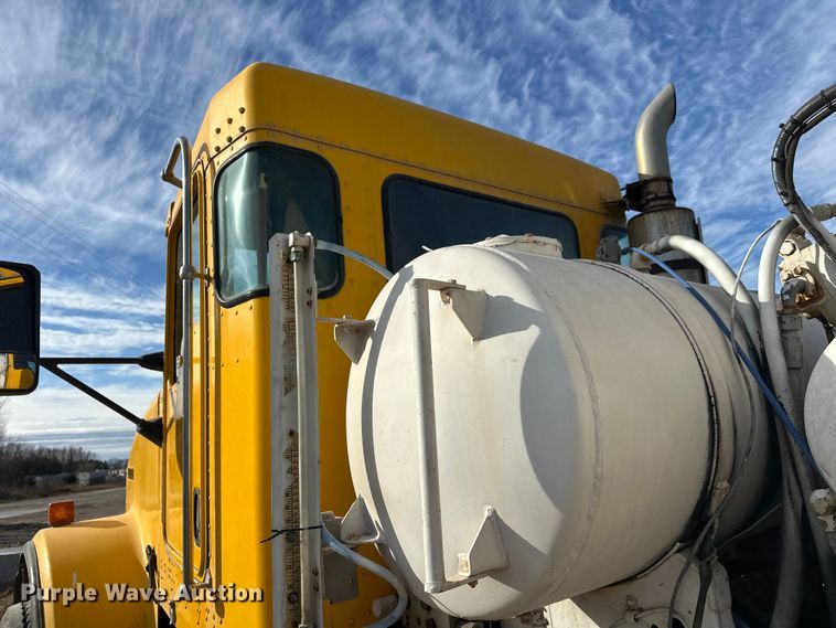 image for item DW4368 2004 Kenworth W900 ready mix truck