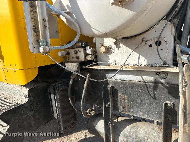 image for item DW4368 2004 Kenworth W900 ready mix truck