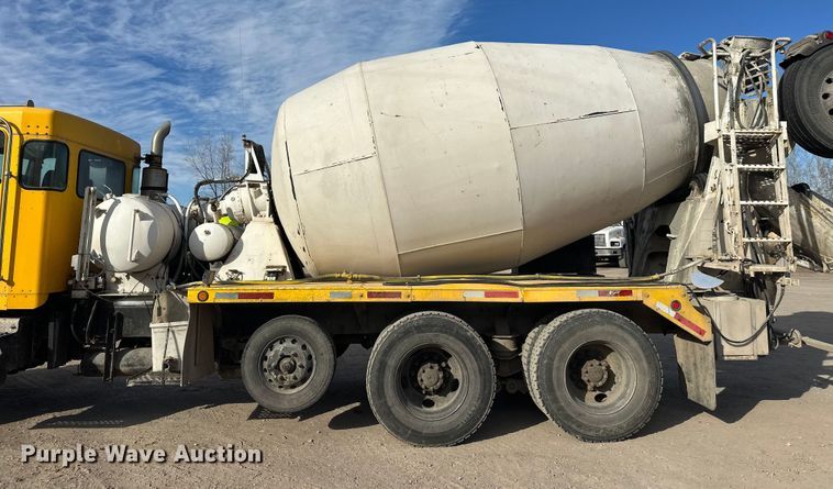 image for item DW4368 2004 Kenworth W900 ready mix truck