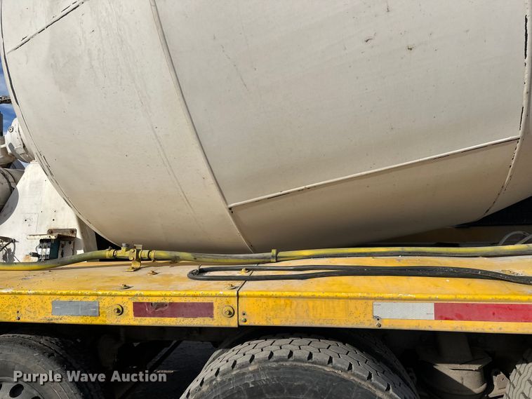 image for item DW4368 2004 Kenworth W900 ready mix truck