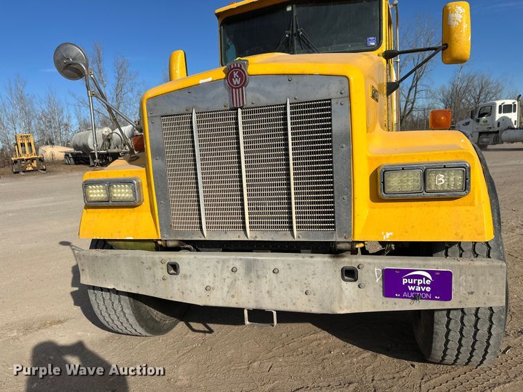 image for item DW4368 2004 Kenworth W900 ready mix truck