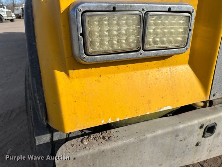 image for item DW4368 2004 Kenworth W900 ready mix truck