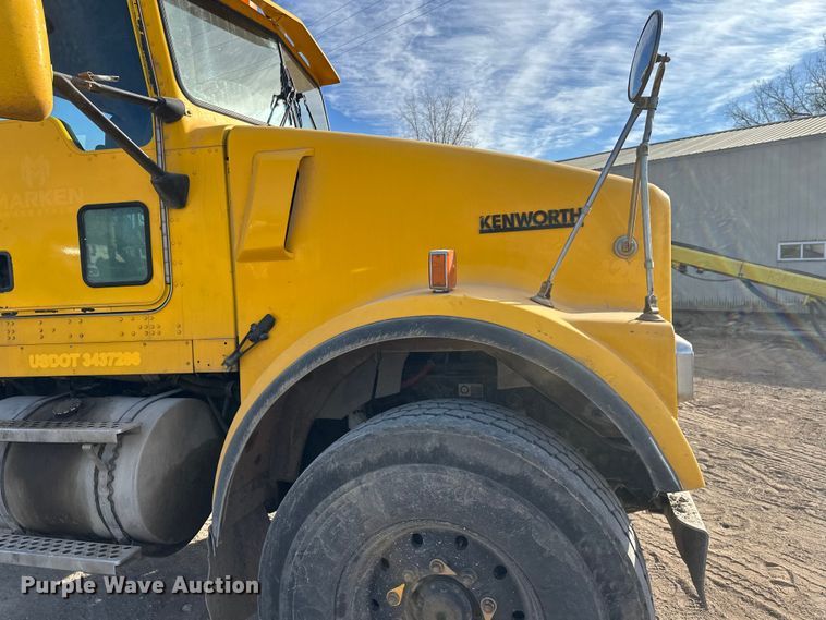 image for item DW4368 2004 Kenworth W900 ready mix truck