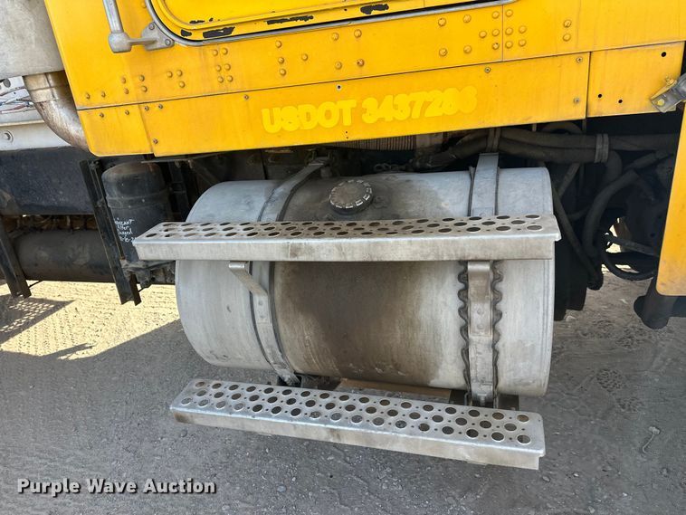 image for item DW4368 2004 Kenworth W900 ready mix truck