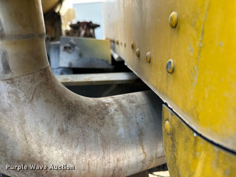 image for item DW4368 2004 Kenworth W900 ready mix truck