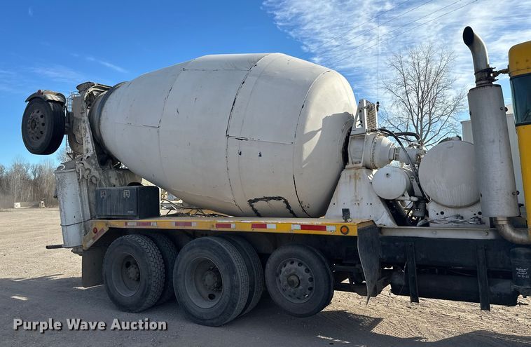 image for item DW4368 2004 Kenworth W900 ready mix truck