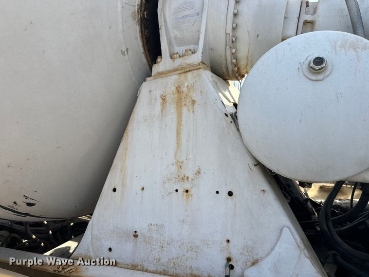 image for item DW4368 2004 Kenworth W900 ready mix truck