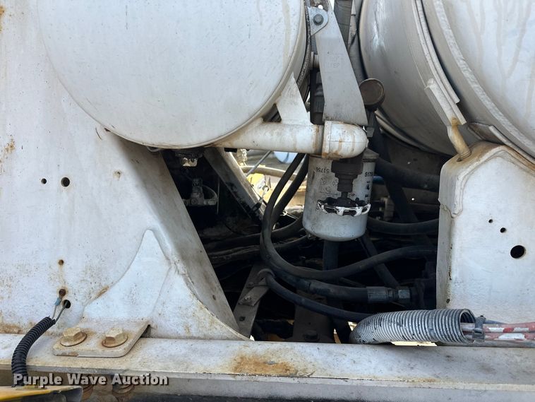 image for item DW4368 2004 Kenworth W900 ready mix truck