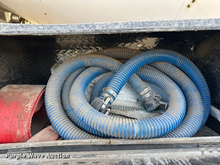 image for item DW4368 2004 Kenworth W900 ready mix truck