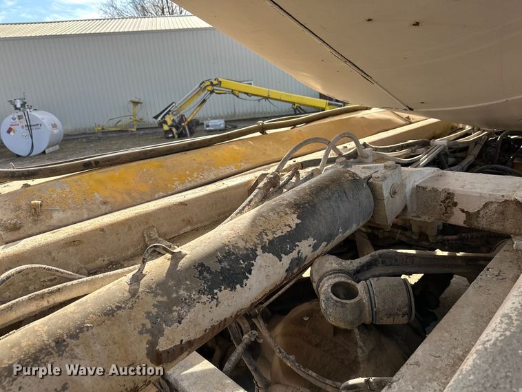 image for item DW4368 2004 Kenworth W900 ready mix truck