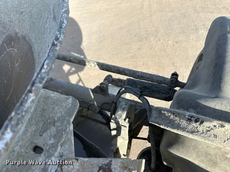 image for item DW4368 2004 Kenworth W900 ready mix truck