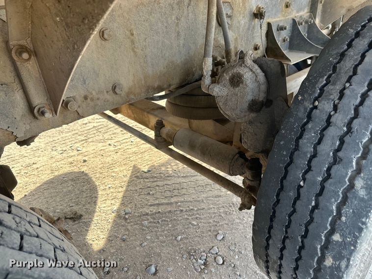 image for item DW4368 2004 Kenworth W900 ready mix truck