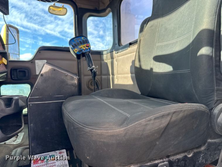 image for item DW4368 2004 Kenworth W900 ready mix truck