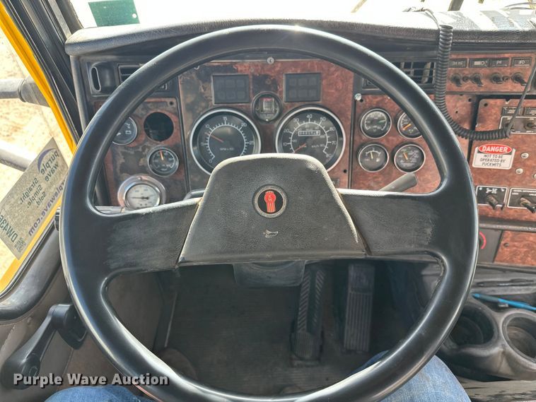 image for item DW4368 2004 Kenworth W900 ready mix truck