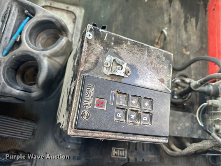 image for item DW4368 2004 Kenworth W900 ready mix truck