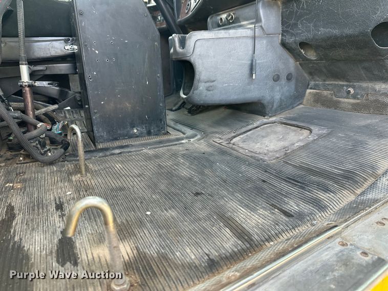 image for item DW4368 2004 Kenworth W900 ready mix truck