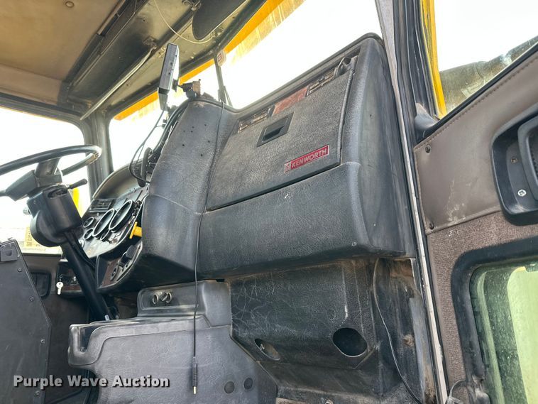 image for item DW4368 2004 Kenworth W900 ready mix truck