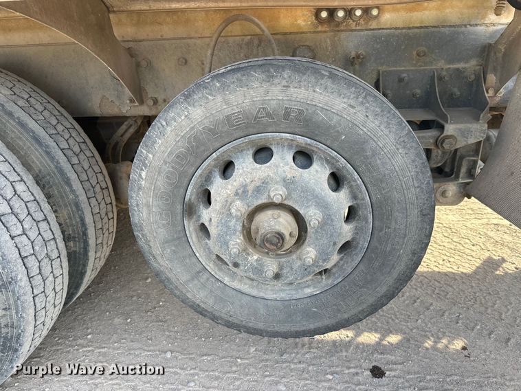 image for item DW4368 2004 Kenworth W900 ready mix truck