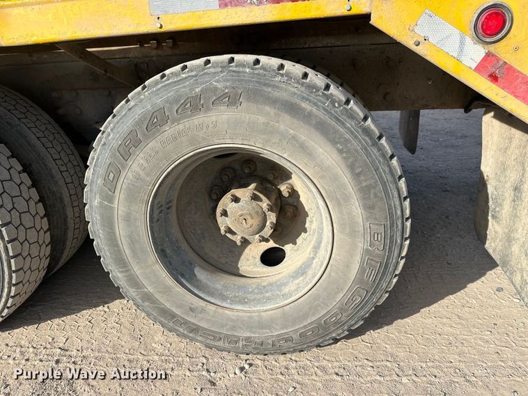 image for item DW4368 2004 Kenworth W900 ready mix truck