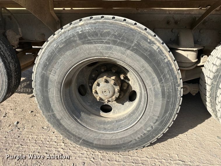 image for item DW4368 2004 Kenworth W900 ready mix truck