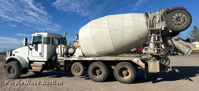 image for item DW4369 2005 Kenworth W900 ready mix truck