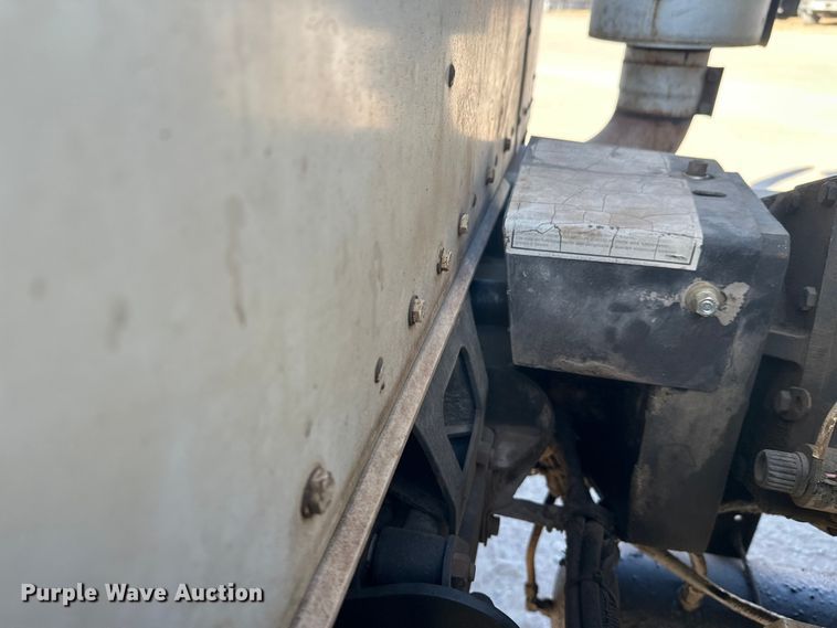 image for item DW4369 2005 Kenworth W900 ready mix truck