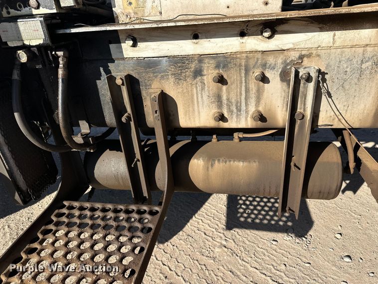 image for item DW4369 2005 Kenworth W900 ready mix truck