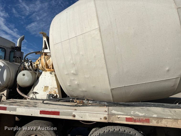 image for item DW4369 2005 Kenworth W900 ready mix truck