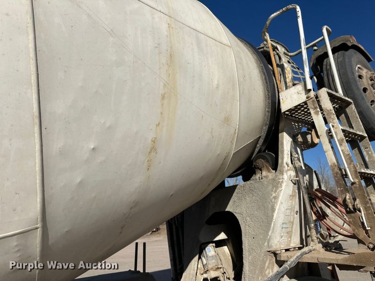 image for item DW4369 2005 Kenworth W900 ready mix truck