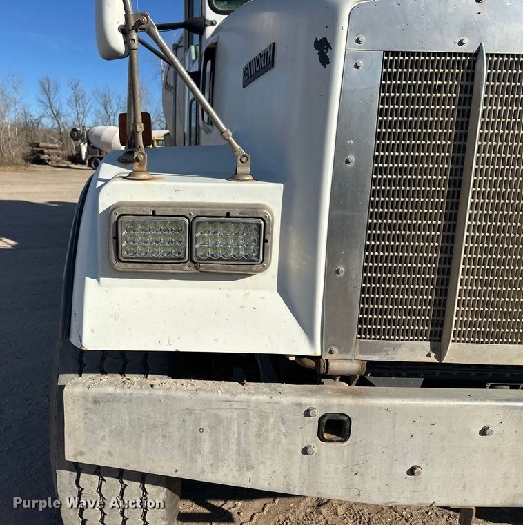 image for item DW4369 2005 Kenworth W900 ready mix truck