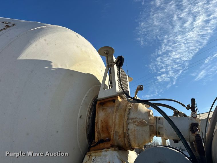 image for item DW4369 2005 Kenworth W900 ready mix truck