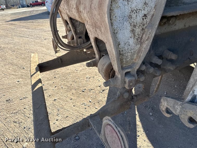 image for item DW4369 2005 Kenworth W900 ready mix truck