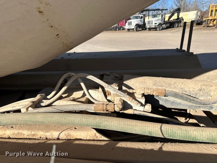 image for item DW4369 2005 Kenworth W900 ready mix truck