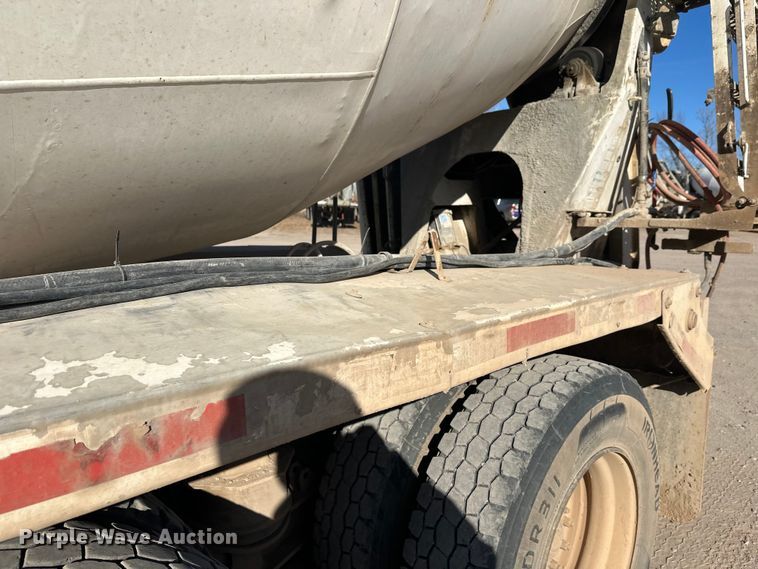 image for item DW4369 2005 Kenworth W900 ready mix truck