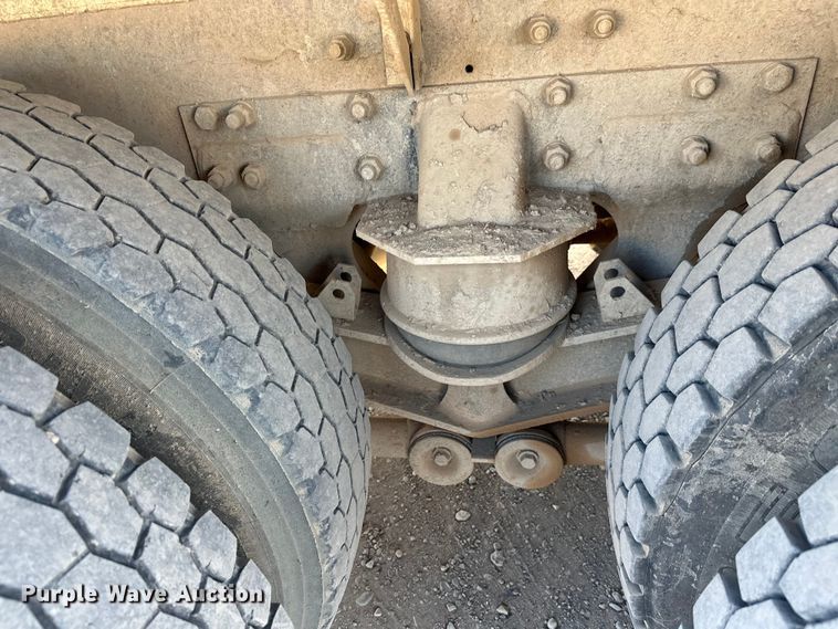 image for item DW4369 2005 Kenworth W900 ready mix truck