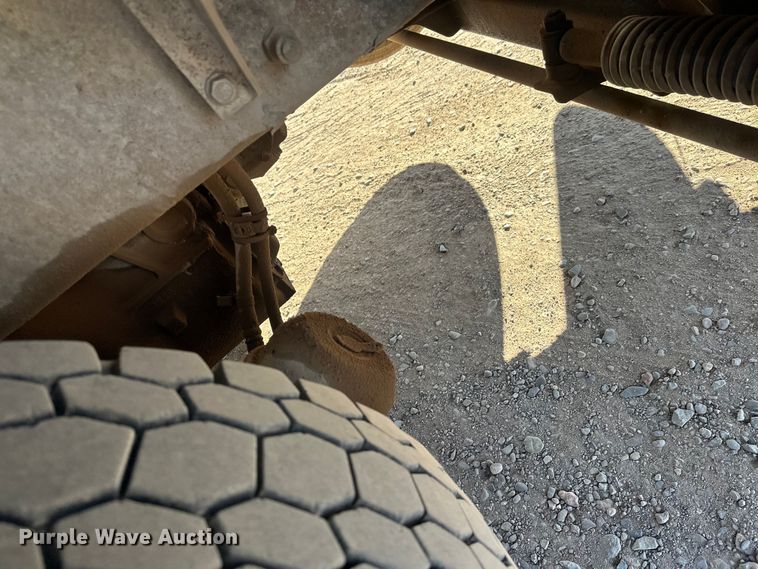 image for item DW4369 2005 Kenworth W900 ready mix truck