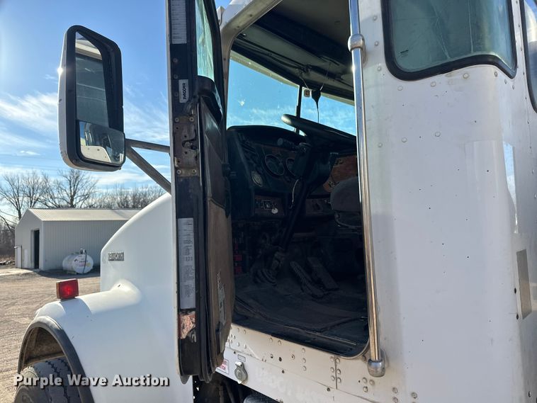 image for item DW4369 2005 Kenworth W900 ready mix truck