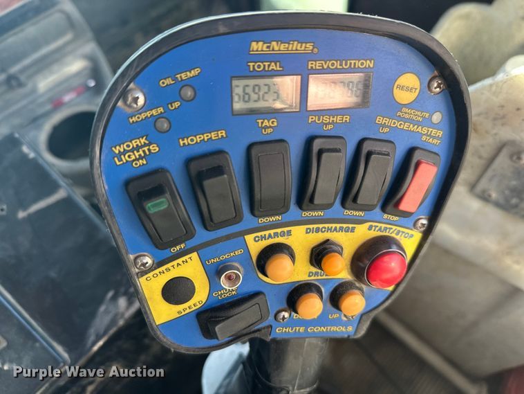 image for item DW4369 2005 Kenworth W900 ready mix truck